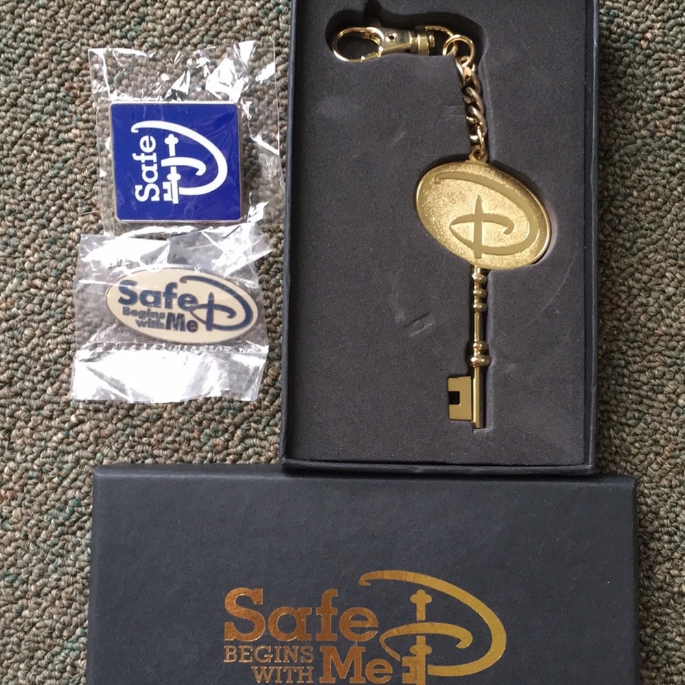 Disney Key Keychain and Trading Pins